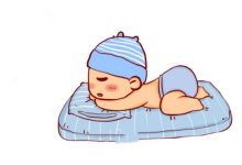寶寶“跪著”睡很可愛 但這種情況要當心-寶寶俱樂部